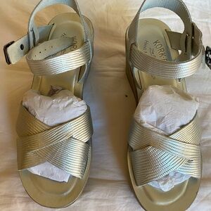 KORK EASE "Ava" Classic Handmade Sandal, Size 6.
